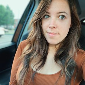 Meet your Posher, Kelly